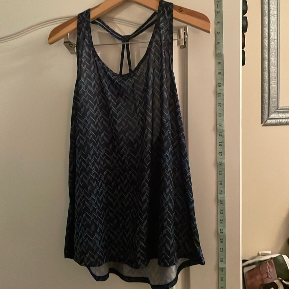 NWT Old Navy Active Go-Dry Breathable workout tank